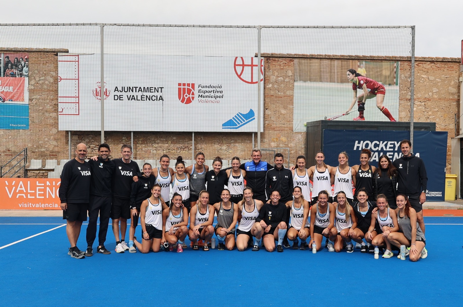 CULMINÓ LA GIRA DE LAS LEONAS POR VALENCIA | Novedades | Confederación Argentina de Hockey