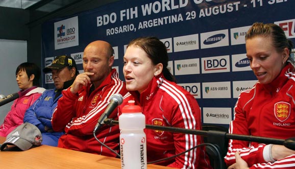 Conferencia de prensa, China 0-1 Inglaterra