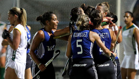 Las Leonas ganaron y son finalistas en Paran