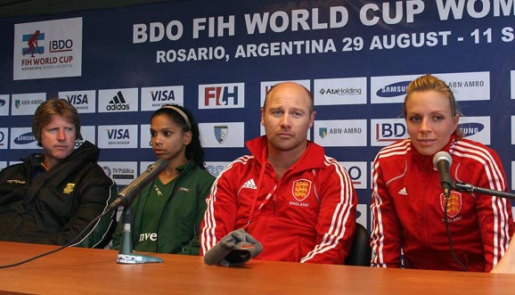 Conferencia de prensa, Inglaterra 2-1 Sudfrica