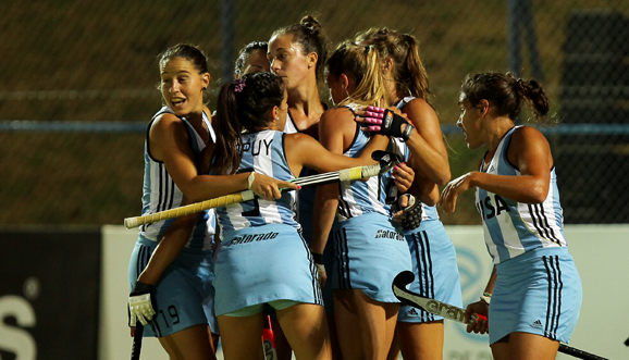 En Paran, Las Leonas debutaron con un triunfo