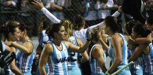 CLAUDIA BURKART SE SUM A LAS LEONAS